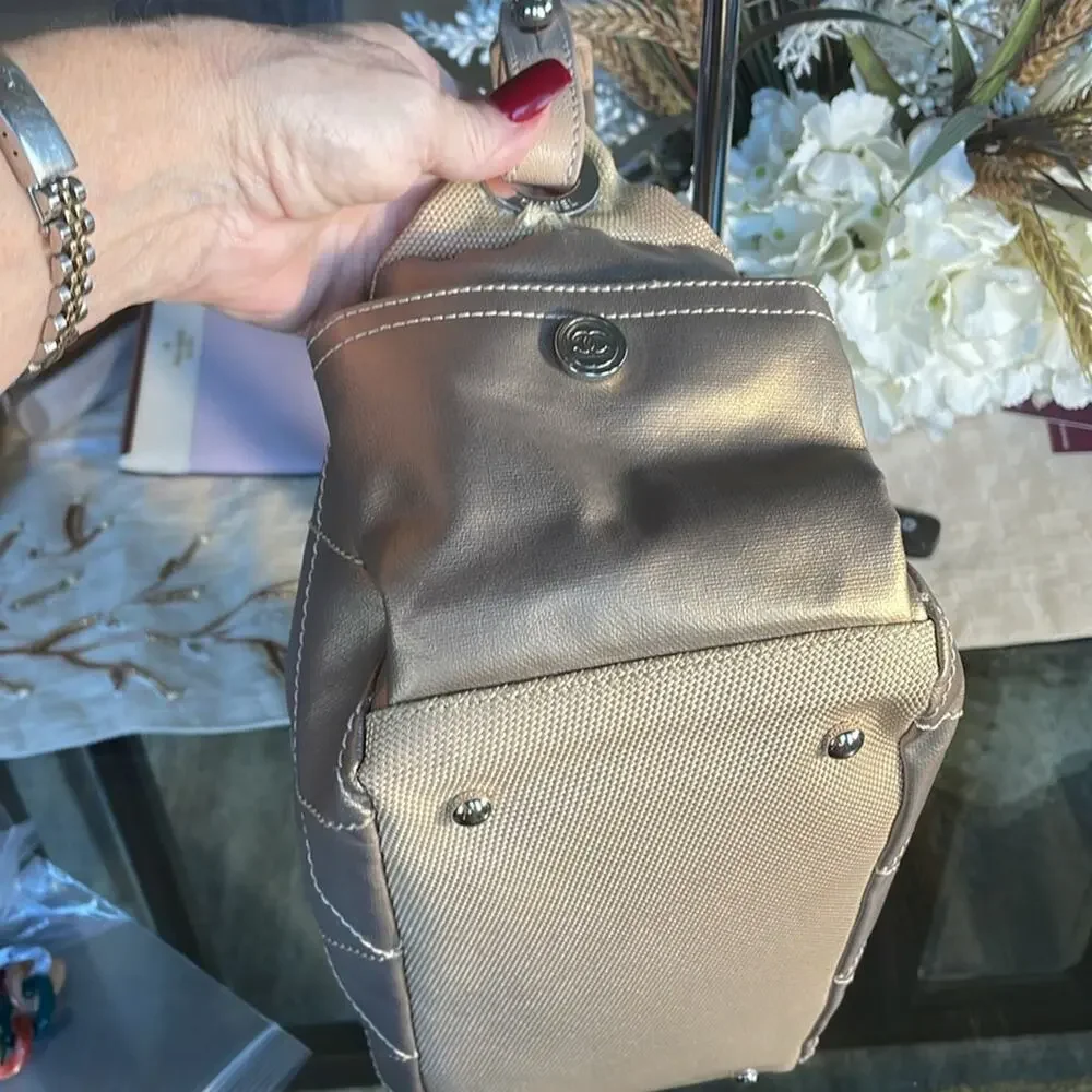 CHANEL Beige Quilted Shoulder Bag